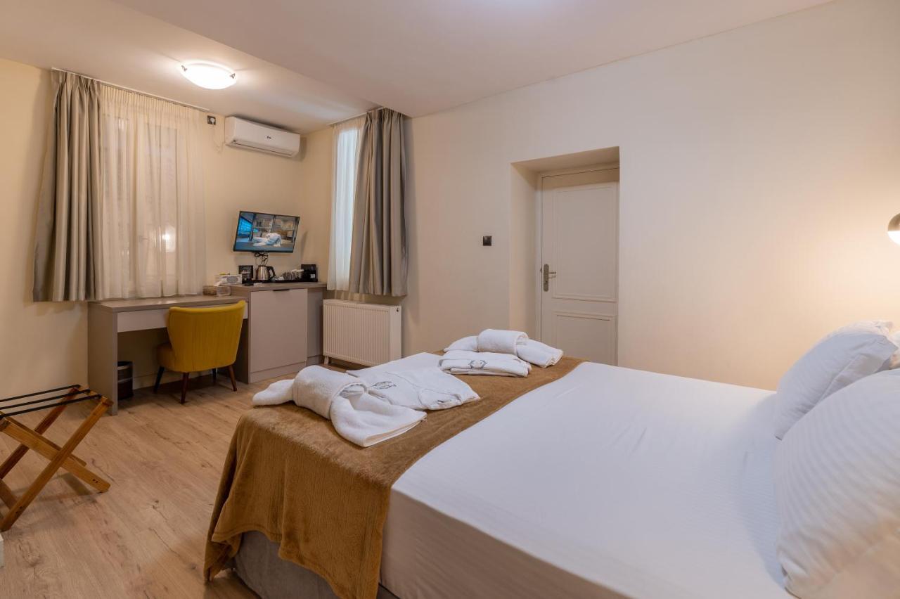 Plaka Arch Suites Athens Ngoại thất bức ảnh