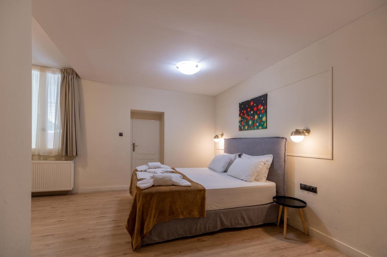 Plaka Arch Suites Athens Ngoại thất bức ảnh